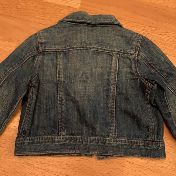 Baby Gap jean jacket for toddler - Picture 4 of 5